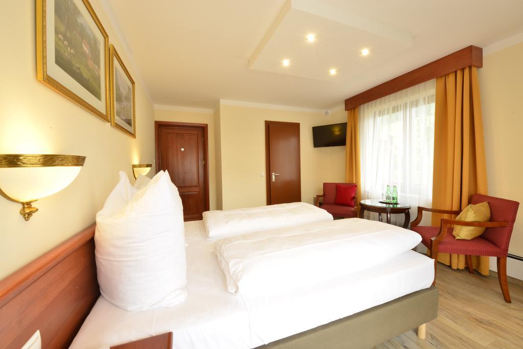 Hotel Beretta Άχενκιρχ Δωμάτιο φωτογραφία